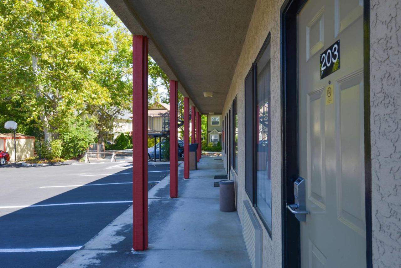 Atascadero Inn Exterior foto